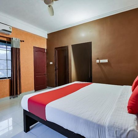 Отель Collection O 46023 Taaza Residency Витхири Экстерьер фото