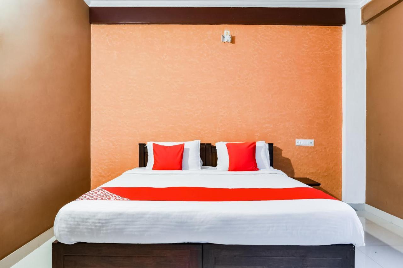 Отель Collection O 46023 Taaza Residency Витхири Экстерьер фото